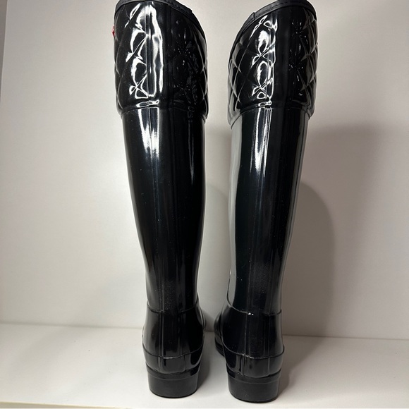 Limited Edition Hunter Regent Rigley Riding Rain Boot in Black. - Picture 4 of 5